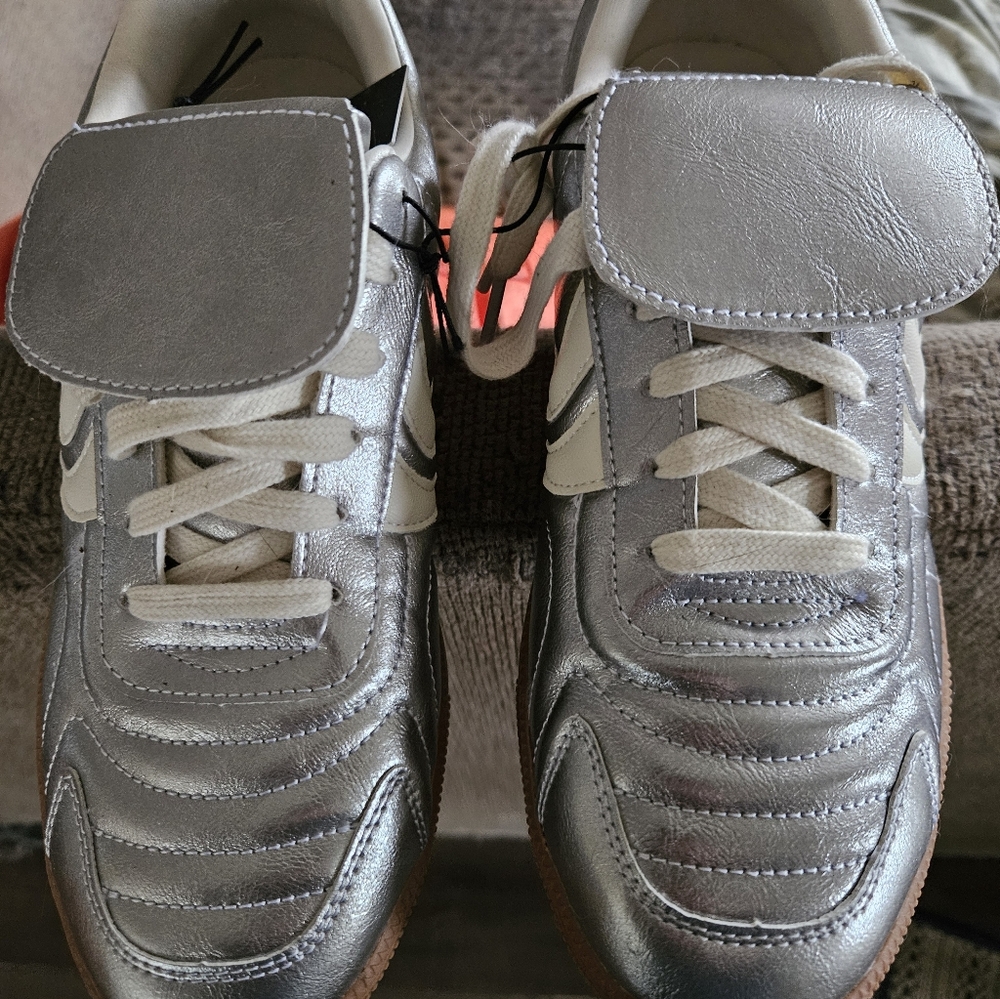 Nwt Madden Nyc Sneakers